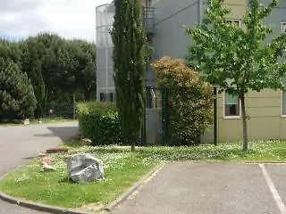 Cite De L'espace Hurel Szálloda 2*